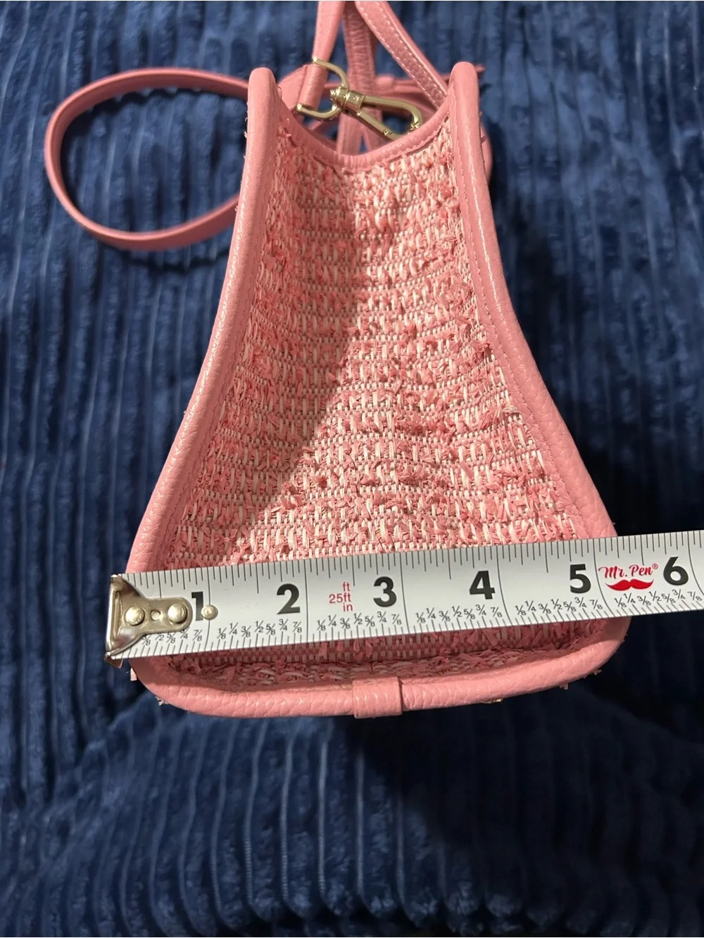 Kate Spade Pink Textured Shoulder Bag with Tassel